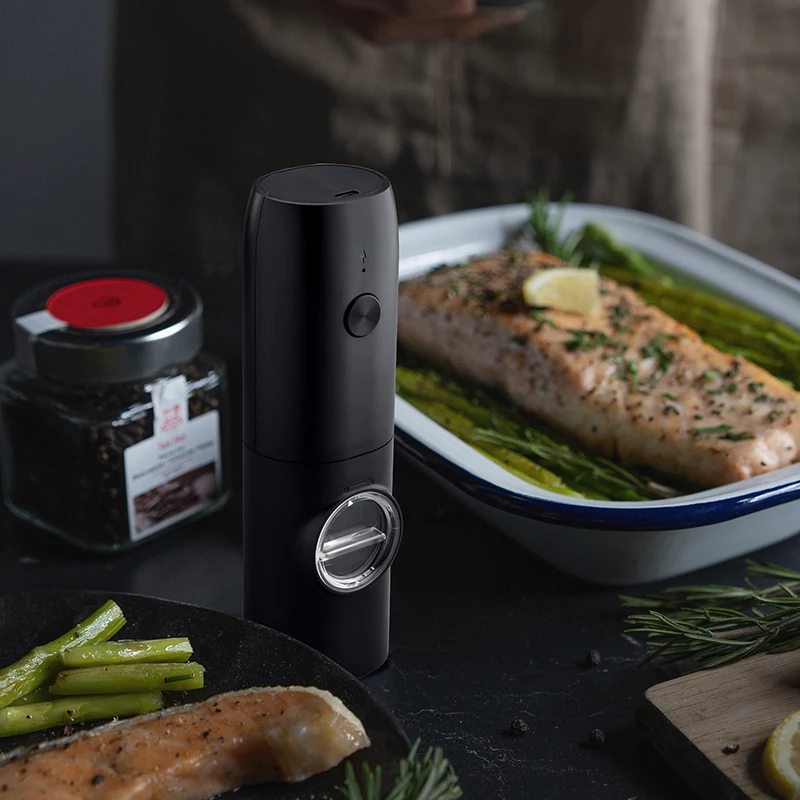 1/2PCS Electric Salt And Pepper Grinder with LED Light Gravity Sensing Adjustable Spice Mills Cordless Automatic Kitchen Gadget