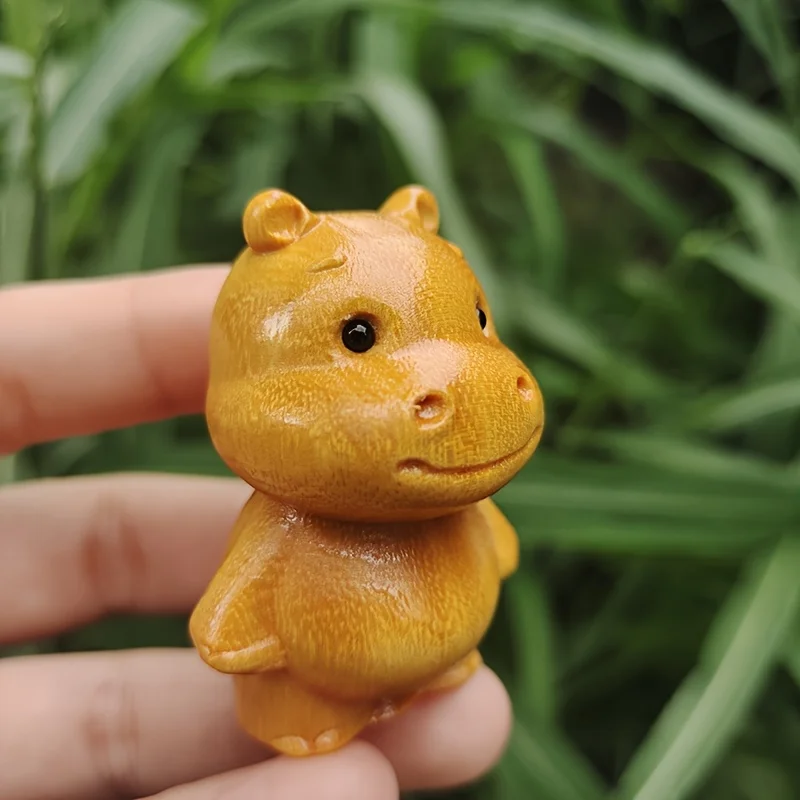 Cute Wooden Carving of a Hippopotamus, with Dark Eyes, Small Ears, and a Smiling Expression. Handmade Wood Sculpture for Desktop Home Decoration, a Zen-Inspired Office Healing Mascot, Christmas and Birthday Gift