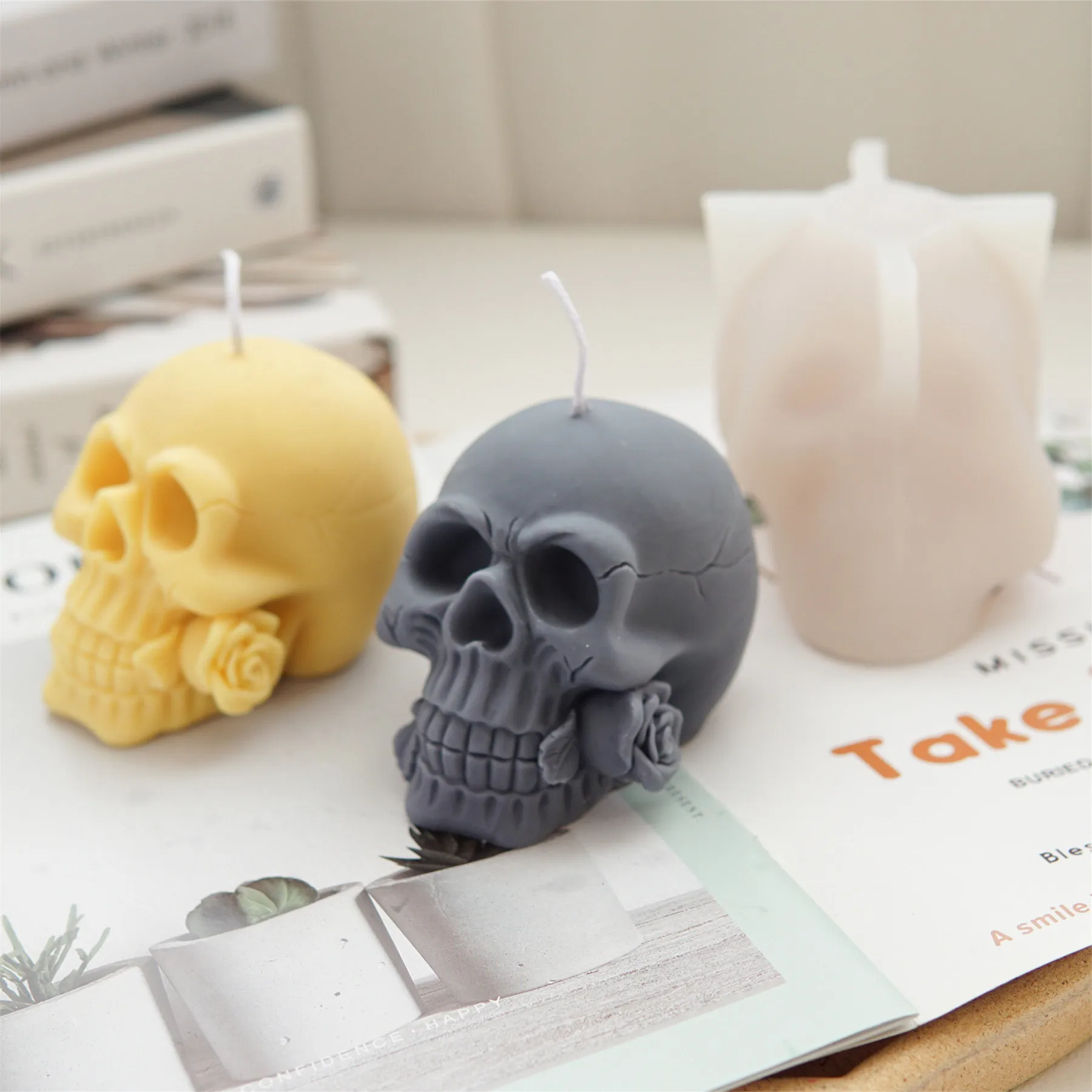 Skull Bite Rose Candle Wax Mold,Halloween Decoration Craft Silicone Molds,Crystal Epoxy Resin Aroma Plaster Stone Disffuer Mould