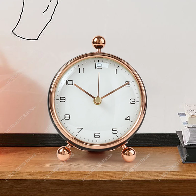 Nordic Light Luxury Desktop , Living Room Clock, Watch Ornament, Desk , Desktop Pendulum, Personalized and Creative Silent Clock