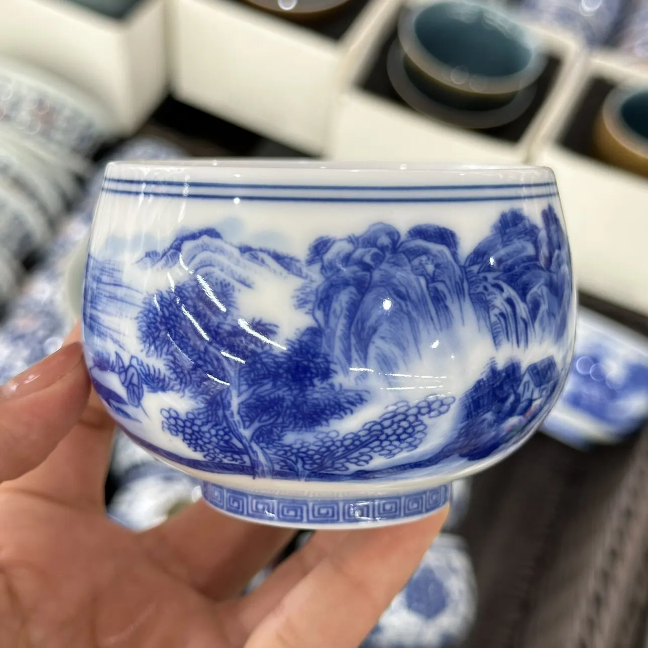 Jingdezhen Vintage Blue and White Porcelain Cup Landscape Tea Cup Set Tea Tasting Cup Single Cup Ceramic Tea Bowl Tea Bowl