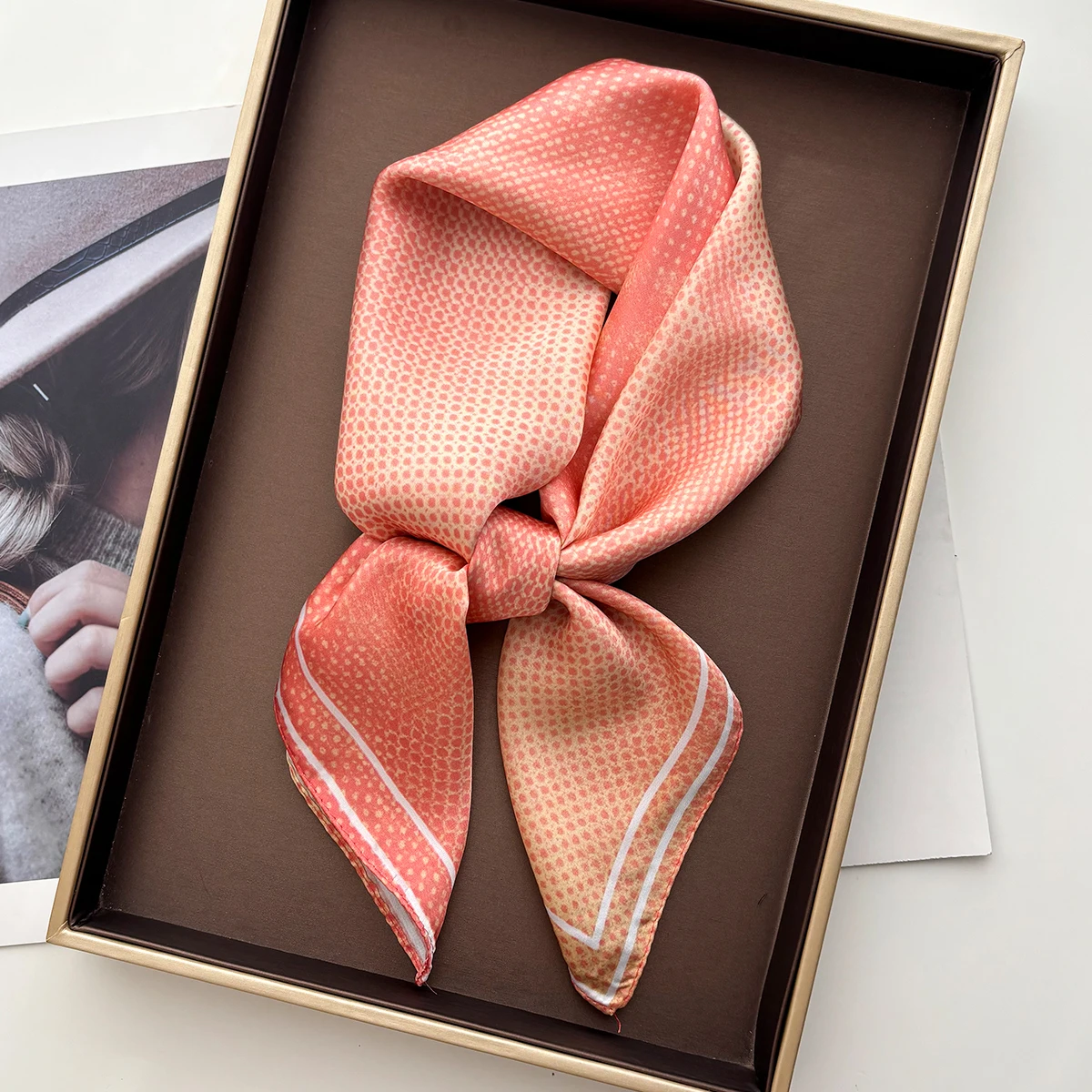 

Роскошный квадратный шарф для женщин, мягкая шелковая бандана с имитацией пятен для путешествий, элегантный хиджаб, шейный платок, модная шаль, накидки