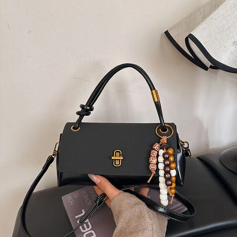 

Stylish Business Leisure Commuter Bag With Elegant Design High-End Quality Leather And Vintage Touch