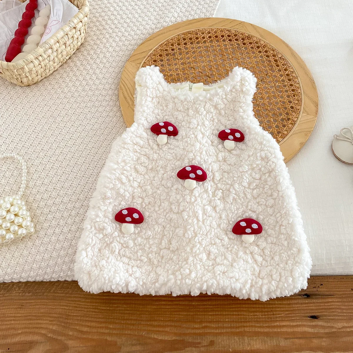 Baby Vest Dress Girls Baby Clothes Autumn and Winter Clothes Fashion Cute Cartoon Base Shirt Thickened Velvet