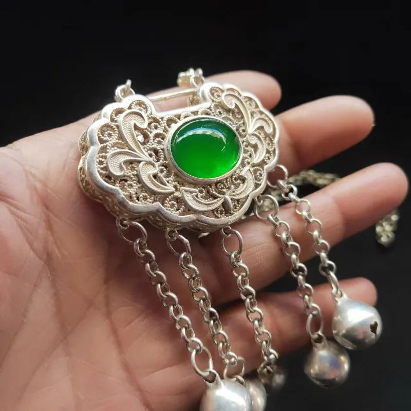 

Серебряный инкрустированный бриллиантом замок долголетия с изысканной резьбой ручной работы, подарок на день рождения и праздник для друга.