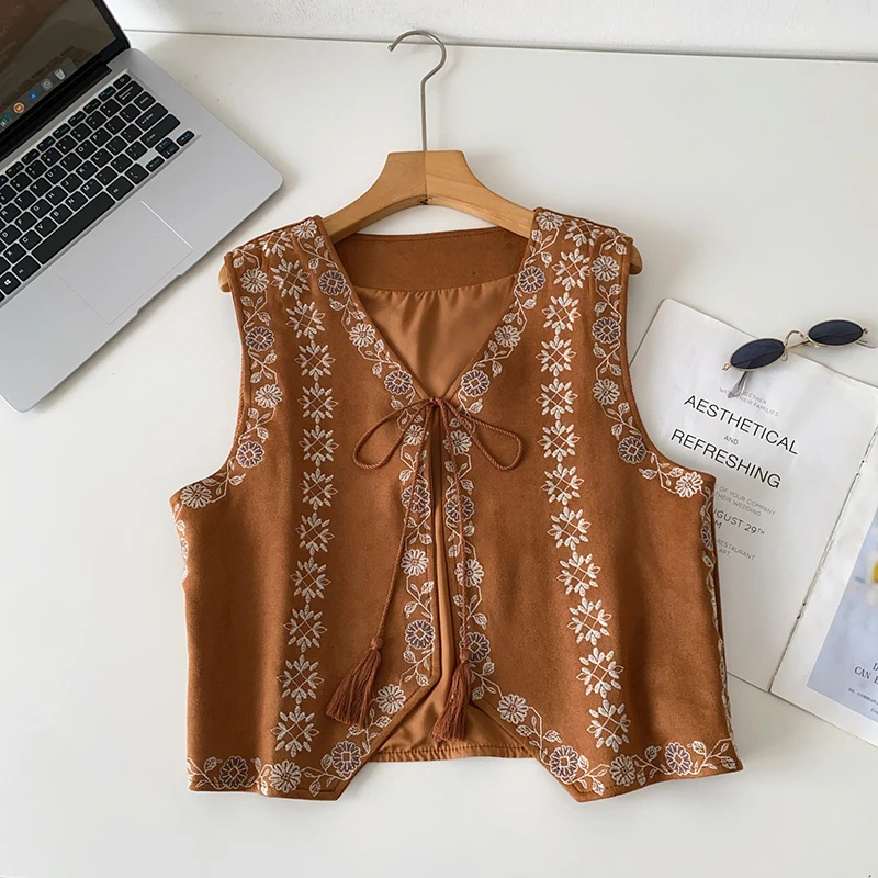 2026 Spring Autumn Retro Ethnic Style Embroidered Vest Women's V-neck Straightened Tassel Stacked Versatile Vests D192