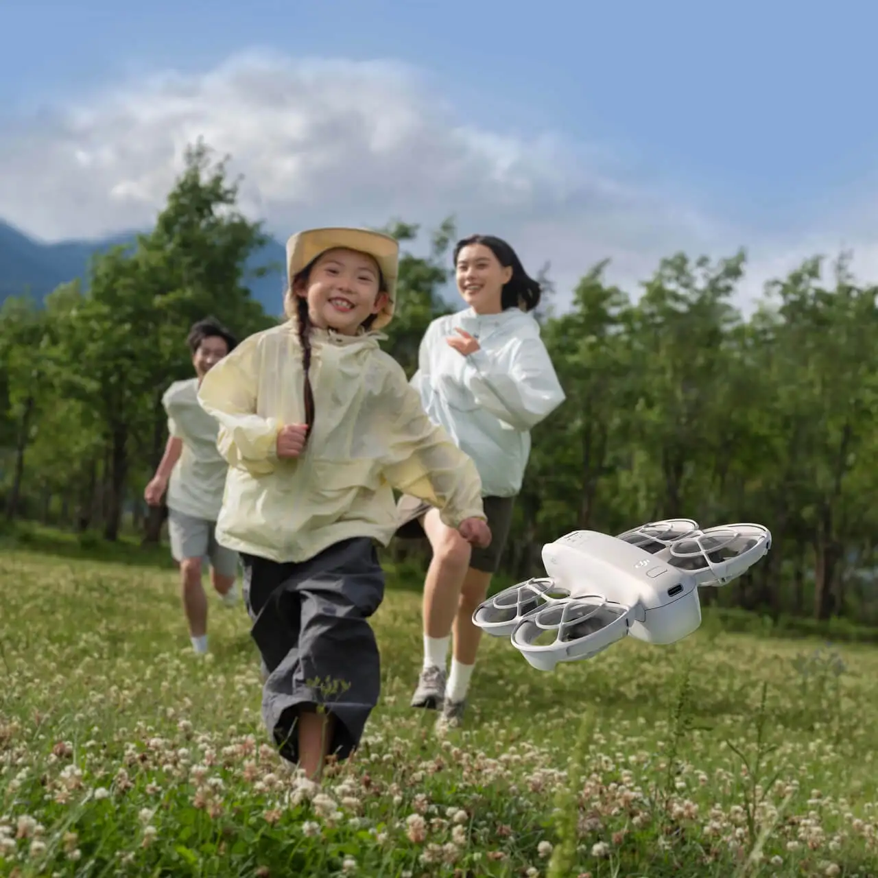 DJI Neo Combo Drone 4K Vídeo ultraestabilizado 135 g Protectores de hélice de cobertura total ligeros y portátiles Nuevo original en stock