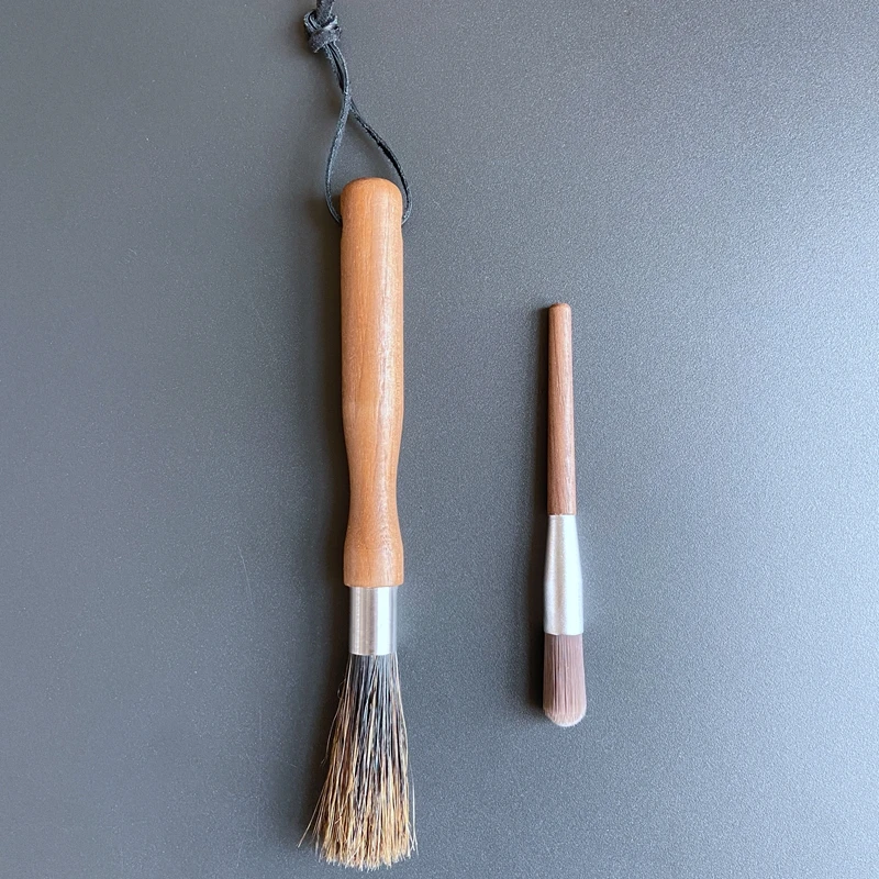 

Brush Walnut C40 Hand Grinder Coffee Powder Cleaning Brush
