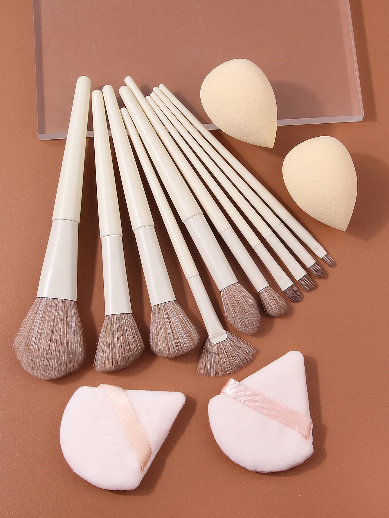 Juego de brochas de maquillaje y esponja de belleza, esponja triangular, huevo de belleza, diadema, kit removedor de pulsera, herramienta de maquillaje, regalo, juego de 17 piezas