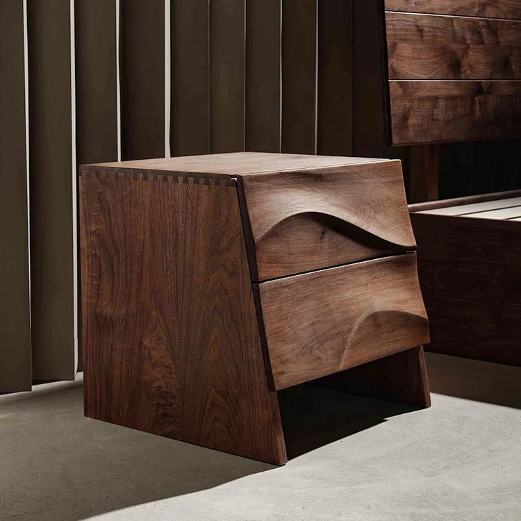 طاولة تخزين فاخرة من الخشب الشمالي بجانب السرير ودرج غرفة النوم وطاولة بجانب السرير