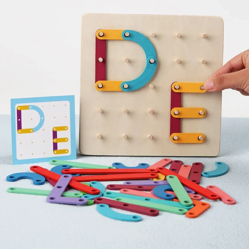 Montessori Kreatives Spielzeug Grafiken Geometrisches Stecktafel mit Karten Kindheit Pädagogisch für Vorschulkinder Kinder