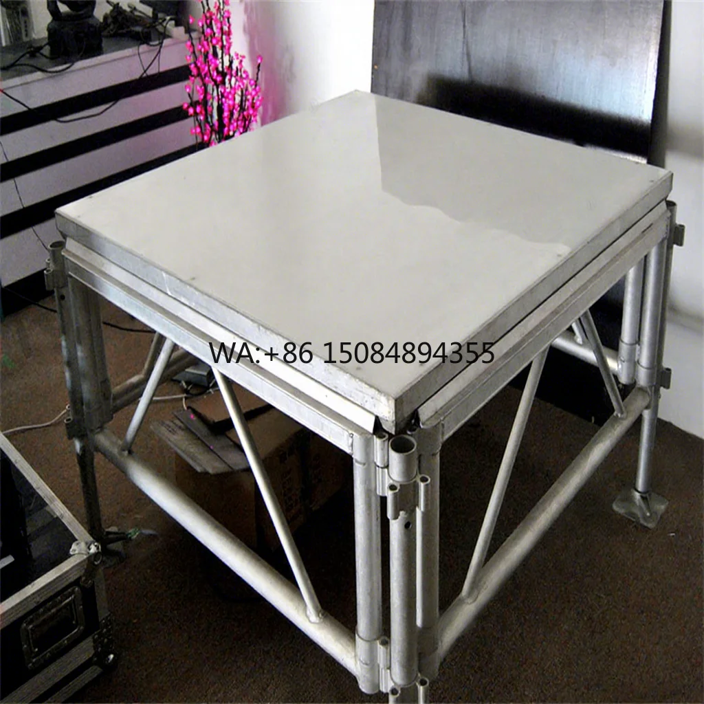 

Hot Selling 1.22m*1.22m PP Led Digital Dance Floor with Aluminum Support on High Stage