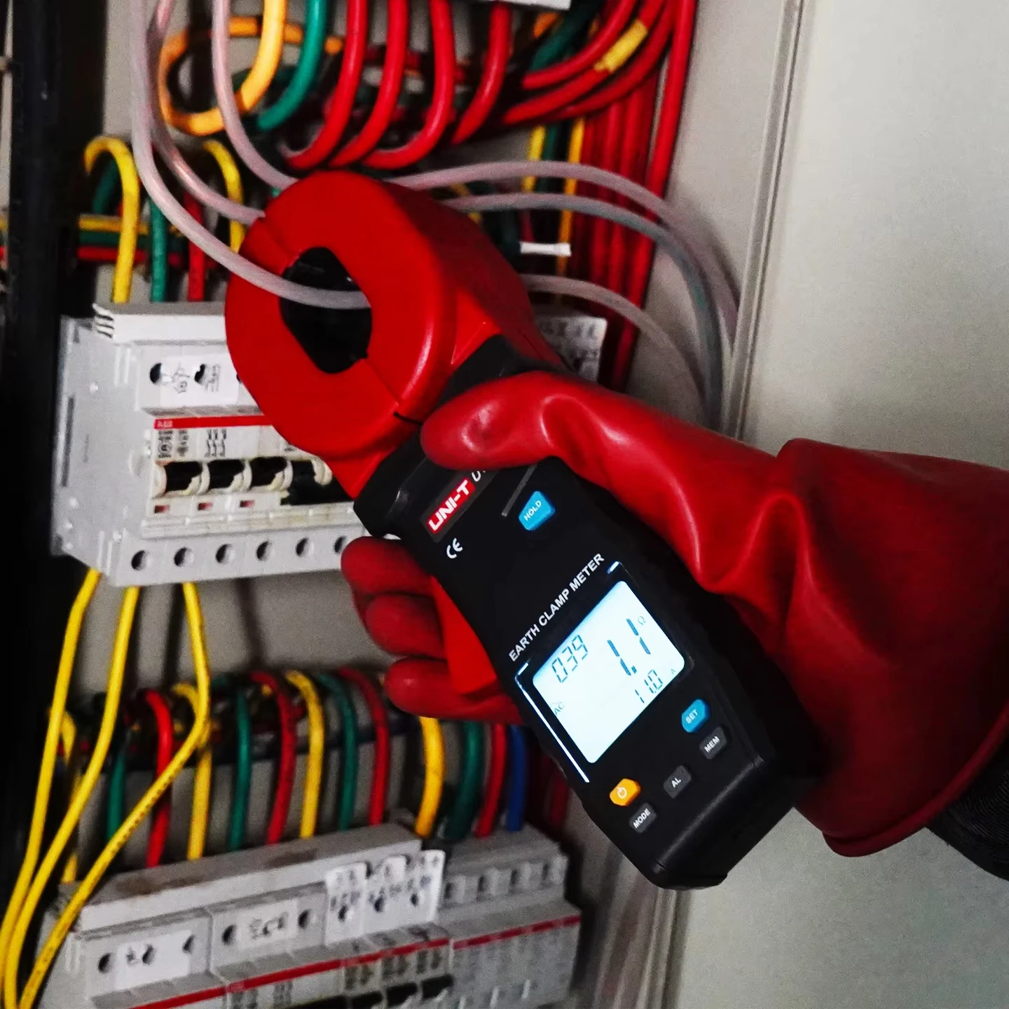 UNI-T المشبك اختبار مقاومة الأرض UT273A UT273B المتبادل التعريفي الأرض المقاومة متر حلقة تستر تسرب الاختبار الحالي