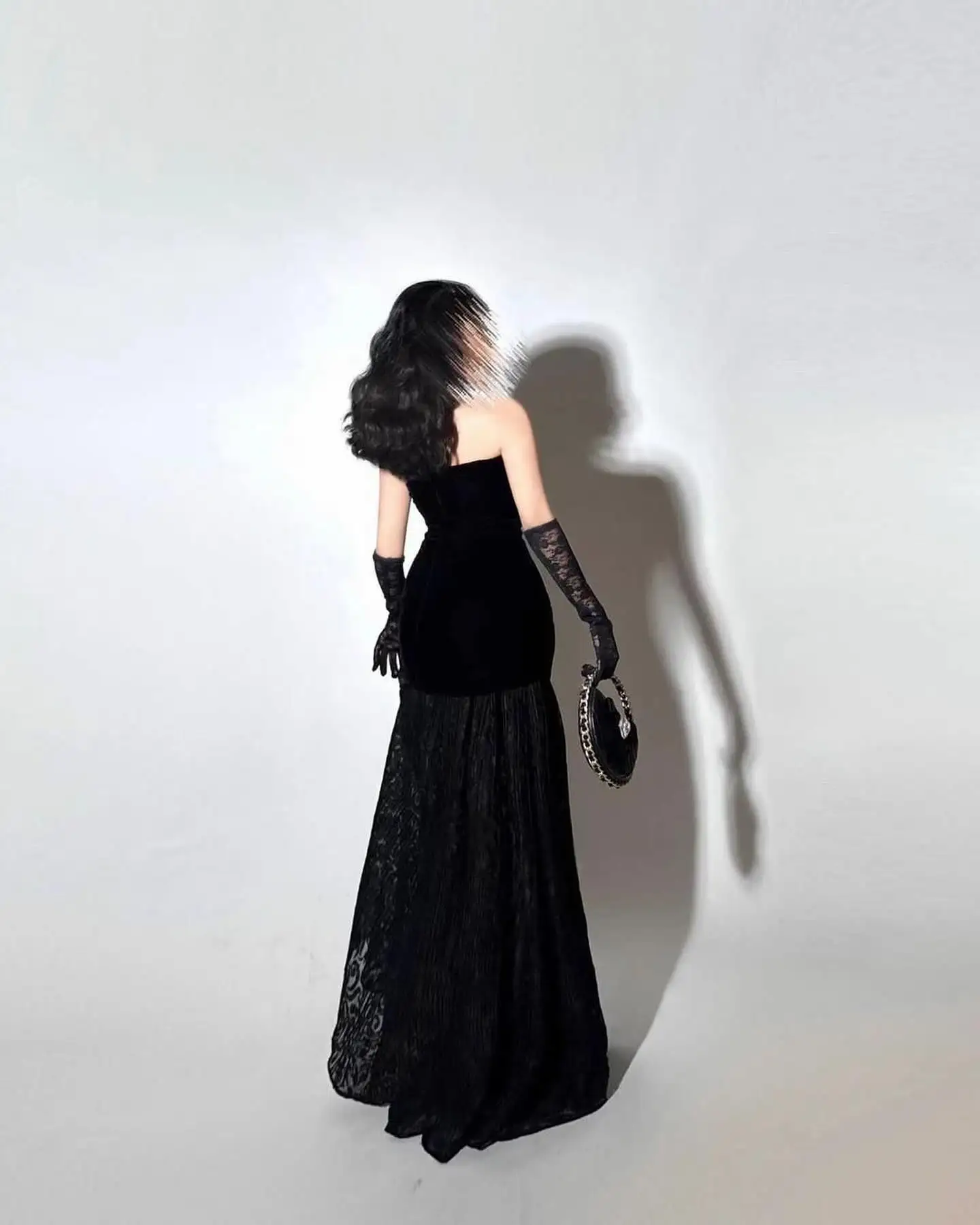 2025 выполненное на заказ платье для выпускного вечера из органзы без бретелек со съемными рукавами, сексуальное бархатное кружевное вечернее платье на молнии сзади и скользящим шлейфом