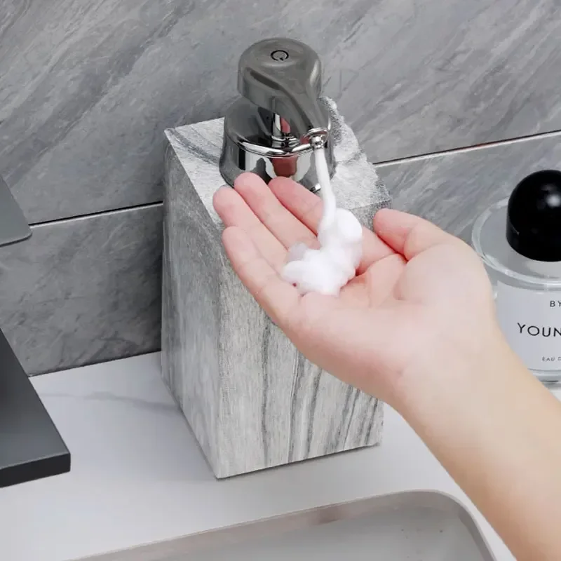 

450ml Intelligent hand sanitizer automatic induction foam dispenser electric induction hand sanitizer automatic soap dispenser