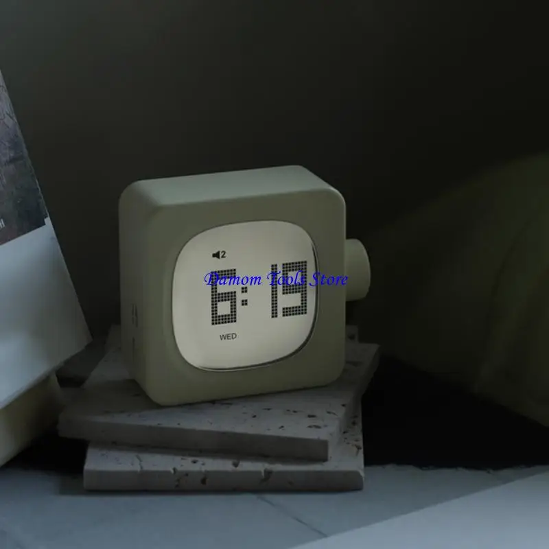 57BE Cubic LED عرض المنبه الرقمي مع Snoozes Night Lampوق العد التنازلي