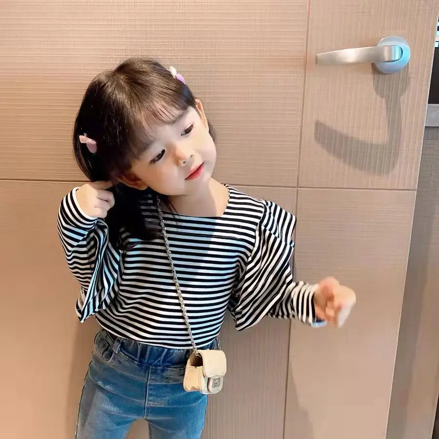 Girls late autumn new long-sleeved childrenT-shirt black and white striped top girls fashion versatile bottoming shirt