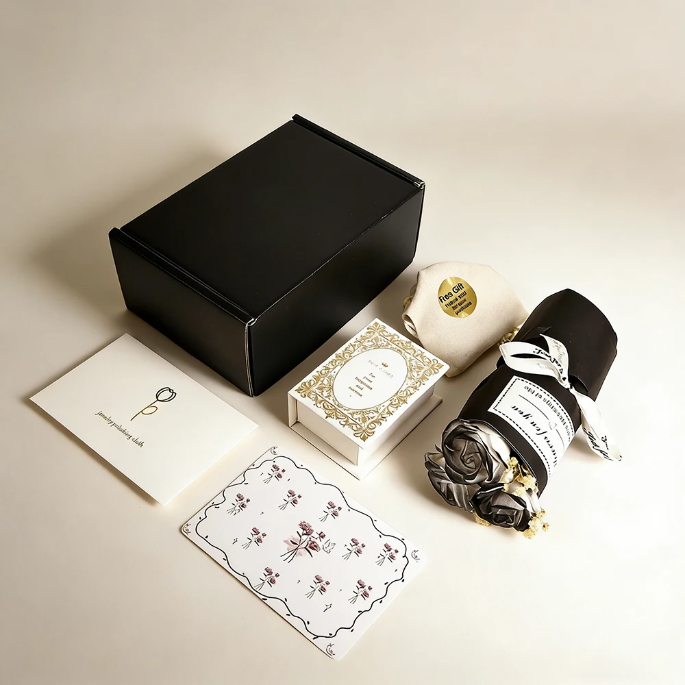 

Подарочная коробка с букетом роз и бесплатными подарками, упаковка с мешочком для украшений для женщин, мам, подруг, на Рождество, день рождения, свадьбу