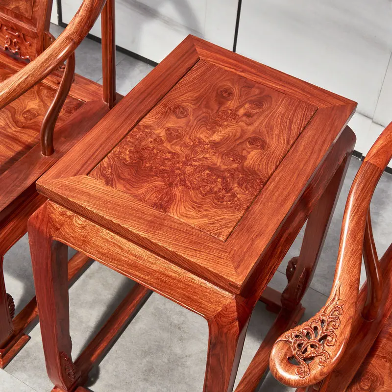 Kursi Istana Cendana Merah Landak Kombinasi Tiga Potong Kursi Rosewood Klasik Kasual