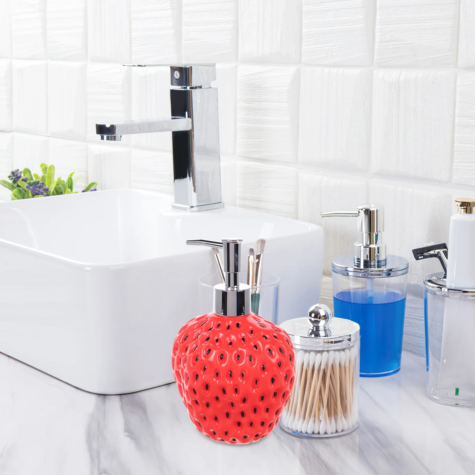 Erdbeerförmiger Seifenspender, leere Shampoo-Flasche, rotes Bad, Badezimmer, Waschbecken, nachfüllbarer Behälter, kreatives Design