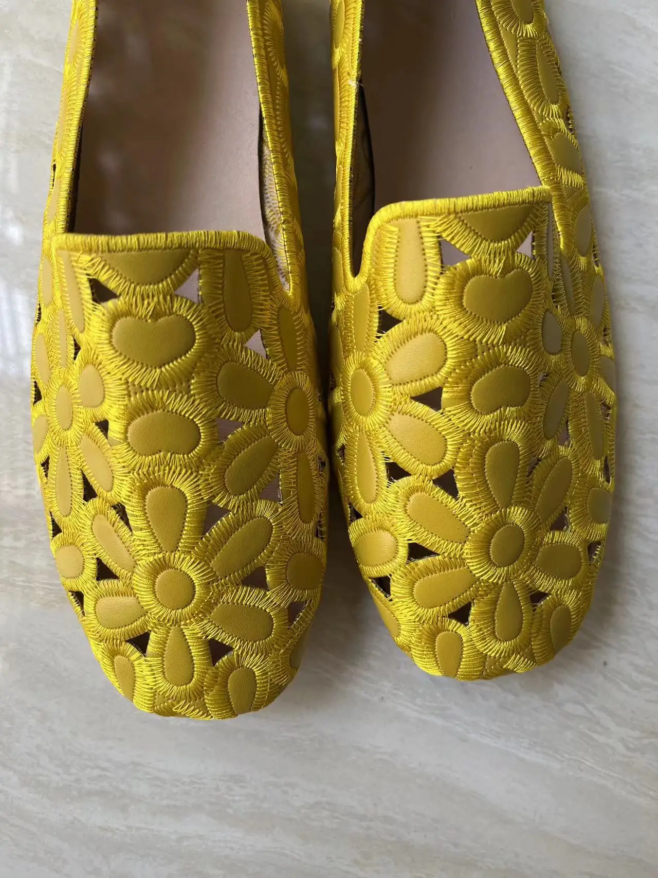 Size 35-42 Square Toe Summer Shoes for Women Embroidery Designer Shoes Soft Slipon Loafers Moccasin Leisure Women's Ballet Flats