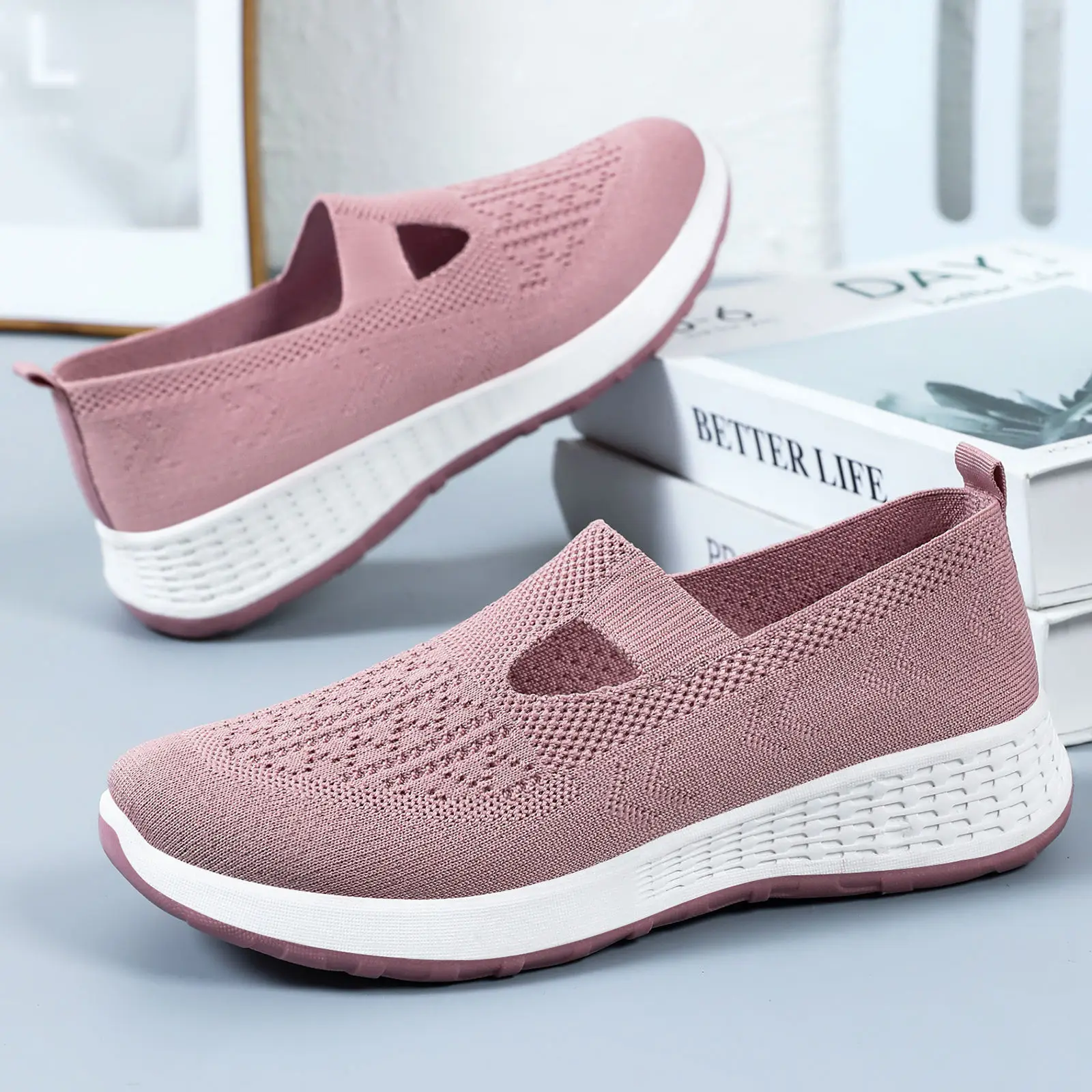 

Ladies' 2026 Spring New Knitted Soft Soled Cloth Shoes Comfortable and Casual Style Shallow Mouth Flat Shoes for Children
