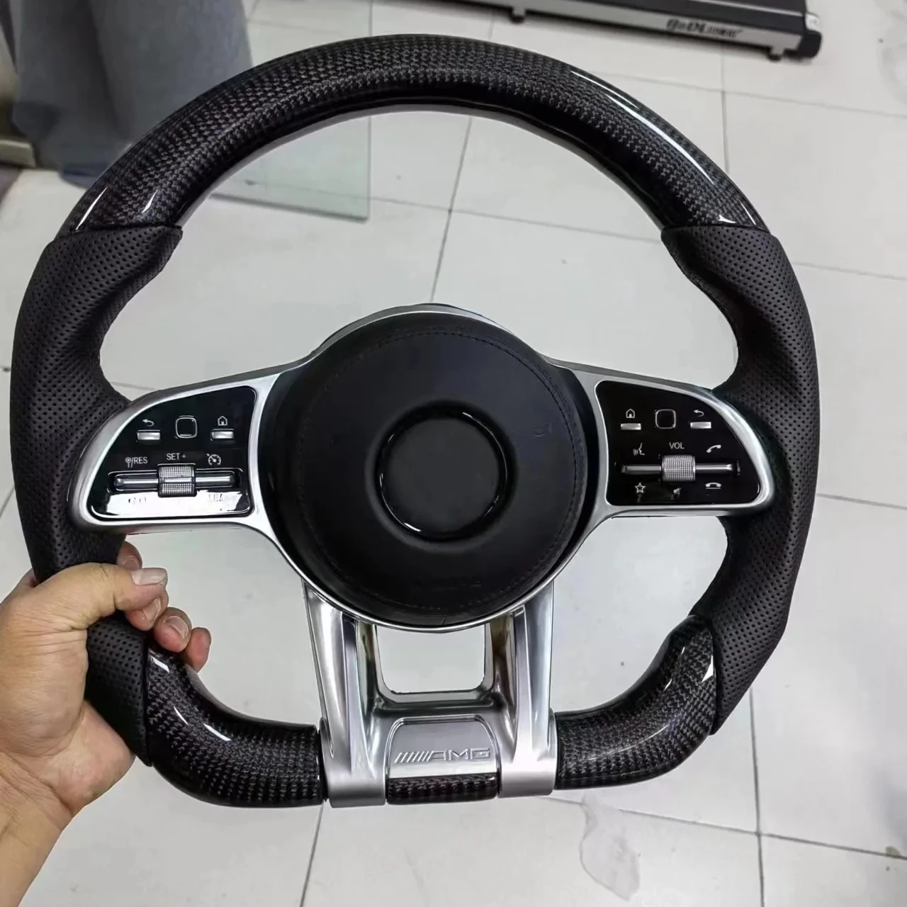 

Steering Applicable for Mercedes-Benz Old Modified New AMG Steering Wheel AECSG Class GLC260GLECLSGT Black Samurai Competitive E