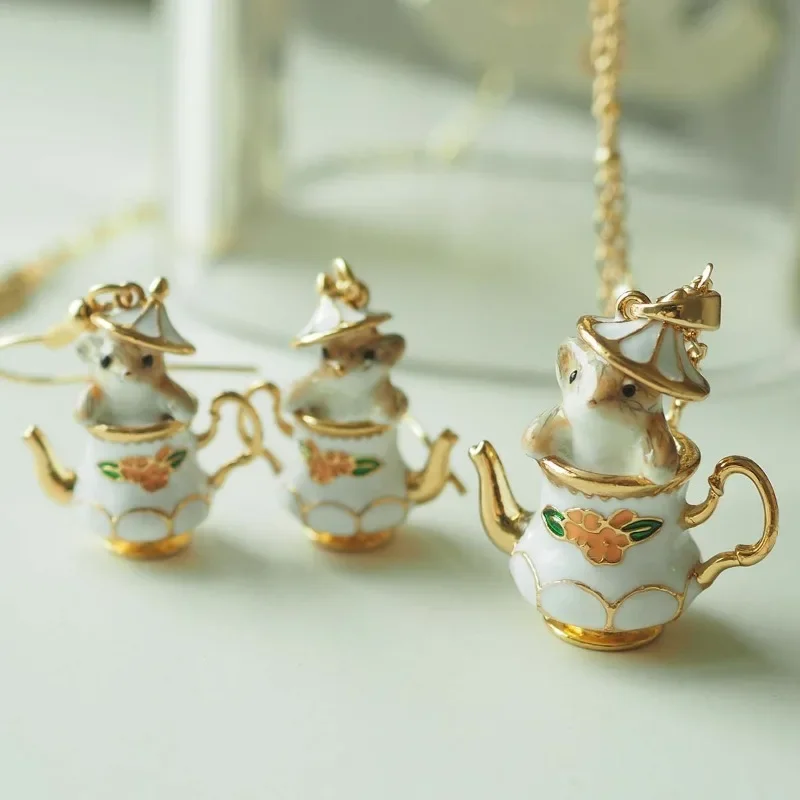 

Creative Cute Chipmunks Medieval Noble Tea Set Earrings Necklace Handmade Oil Drip Teapot Pendant Jewelry Set Party Accessories