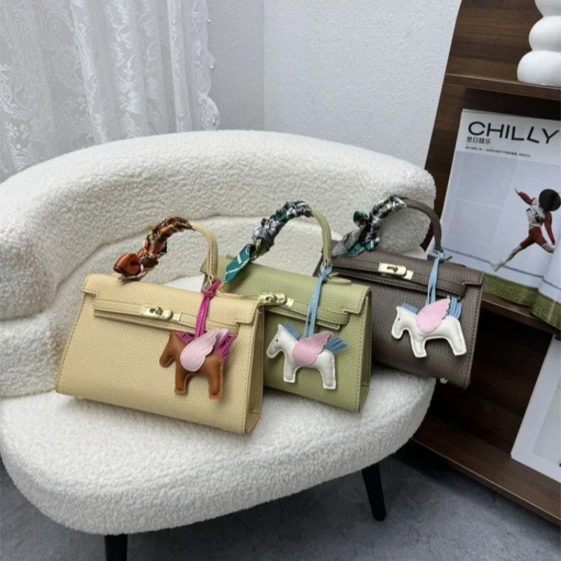 

Популярная женская сумка через плечо из натуральной кожи с регулируемым ремешком из люксового бренда, элегантные классические сумки