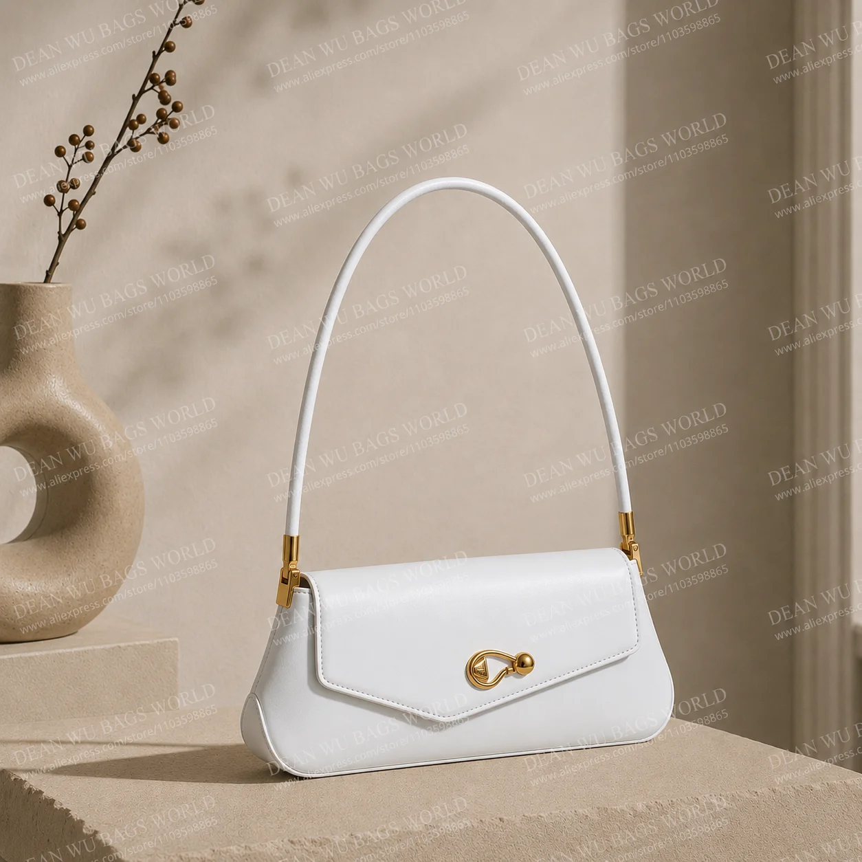 กระเป๋าสะพายข้างทรง East-West  - Quiet Luxury Bags Crossbody บทวิจารณ์และราคา