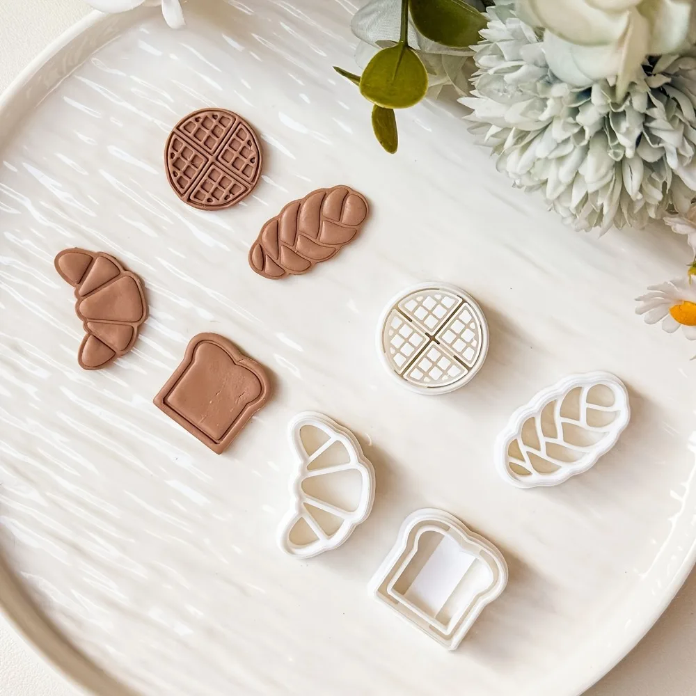4Pcs Bread Themed Cookie Cutter Set, Croissant, Toast, Waffle & Braided Bread Molds for Baking, Fondant & Christmas Gifts