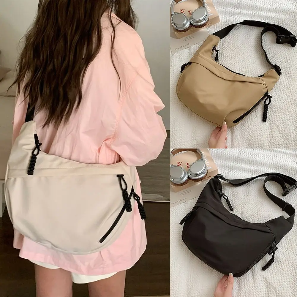 

Solid Color Nylon Shoulder Bag Large Capacity Lightweight Zipper Dumpling Bag Waterproof Casual Sports Messenger bag Teenagers
