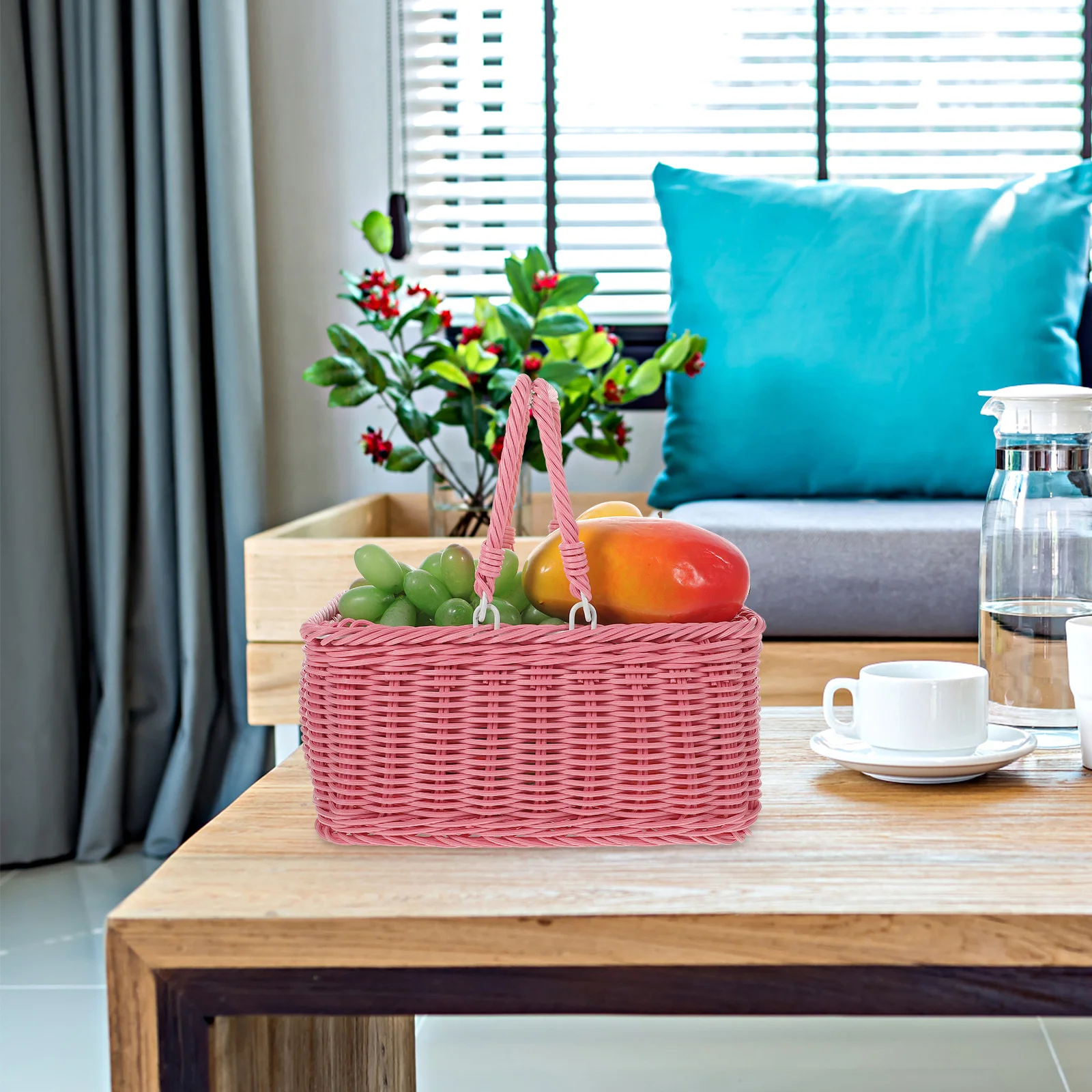 

Hand Woven Picnic Basket Wicker Storage Basket Portable Sundries Holder Artistic Design for Fruit Vegetable Flower