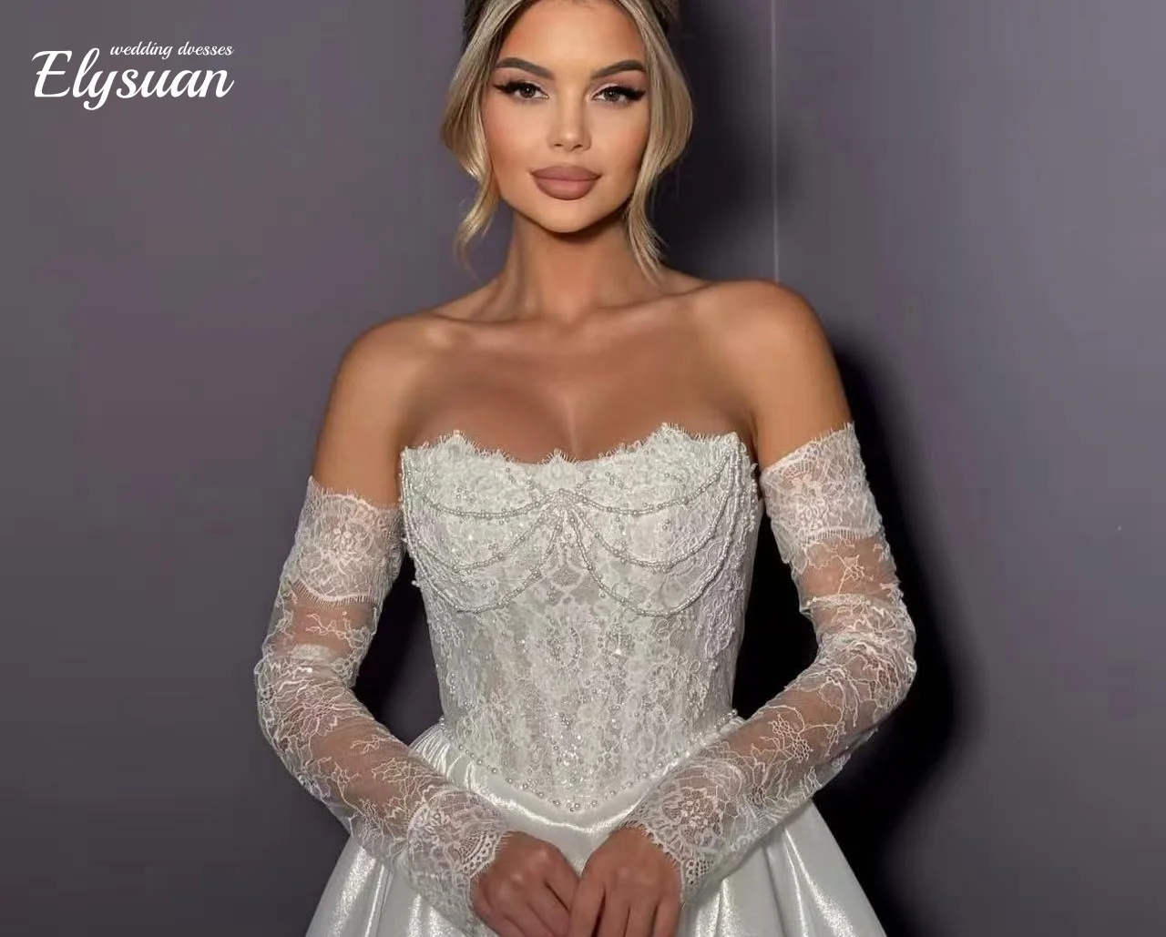 Customized Satin Strapless Light Luxury Sleeveless Wedding Dress Noble And Elegant Lace