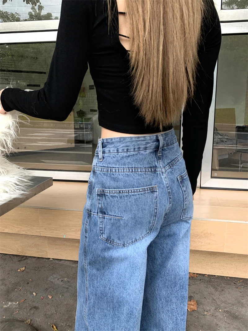 High-waisted straight-leg jeans for women vintage washed loose fit slimming Korean style versatile for everyday casual wear
