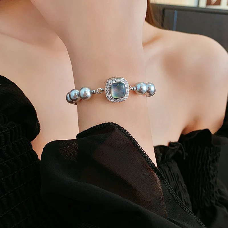 Light Luxury Elegant Simple Niche Design Zircon Pearl Square Bracelet Fashion Exquisite Crystal Jewelry Accessories Gifts