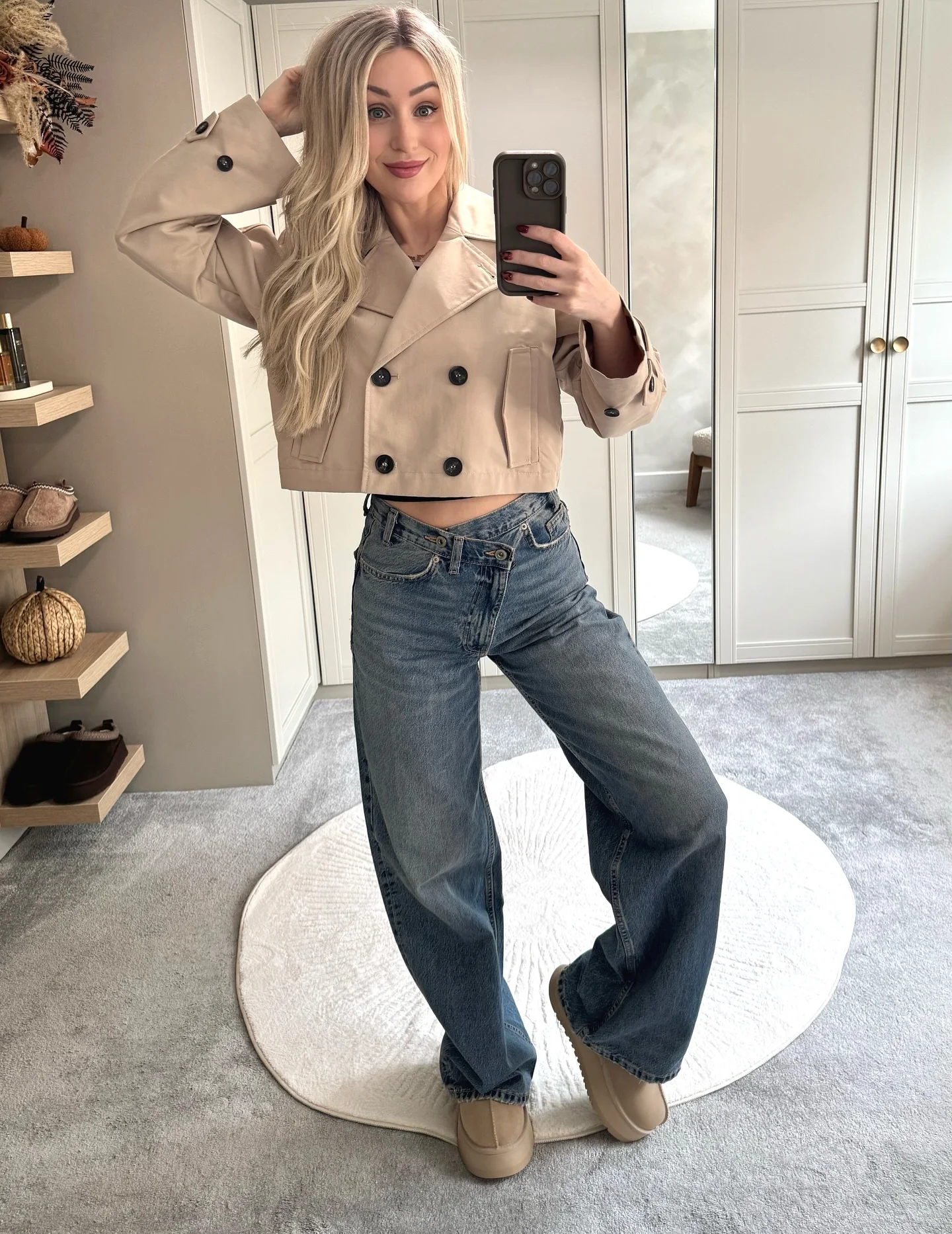 여성 가을 패션 숏 트렌치코트 솔리드 3컬러 더블 브레스티드 긴소매 재킷 여성 라펠 포켓 디자인 코트