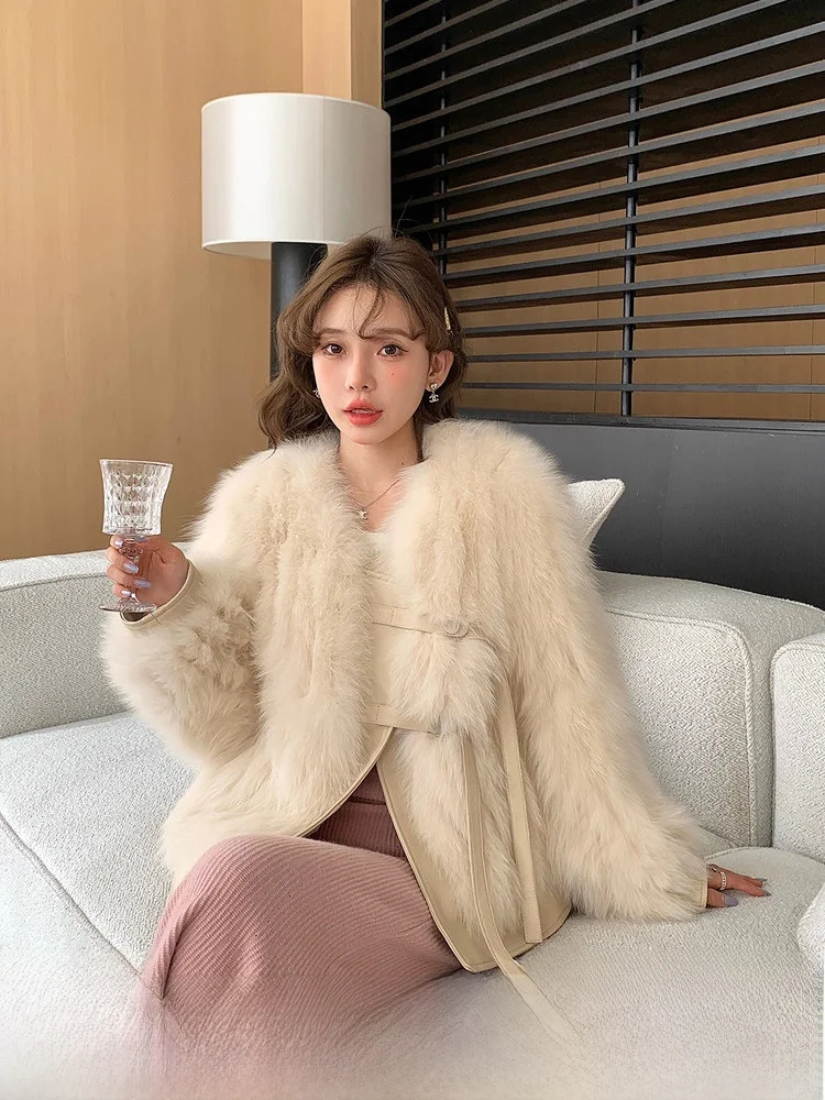 

Новая женская модная куртка Mis Ci Angel 2023 из овчины с V-образным вырезом и меховой отделкой, для повседневной носки, с длинными рукавами