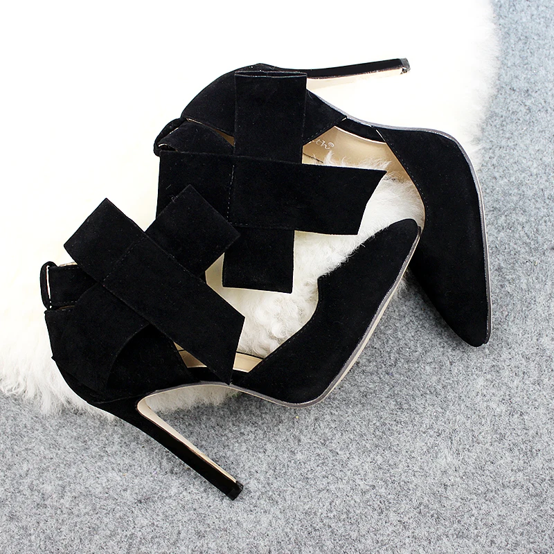 Décolleté da donna con tacco a farfalla grande con nodo a farfalla autunno punta a punta solido floccato tacchi a spillo tacchi alti scarpe da sposa