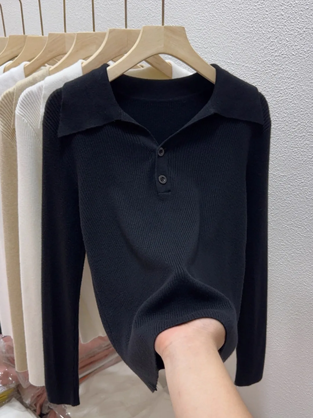 เสื้อถักทรงเข้ารูป แขนยาว สำหรับผู้หญิง แฟชั่นชุดชั้นใน ฤดูใบไม้ร่วง ฤดูหนาว แบรนด์ดีไซน์ ท็อปสุดเท่