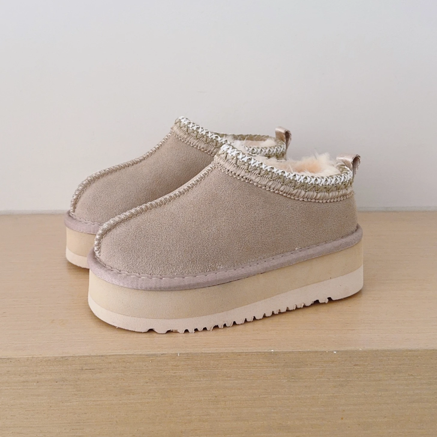 الأطفال الشتاء حذاء الثلج عالي الرقبة دافئ 2025 جديد كلاسيكي الفتيات الصبي طفل الترا صغير نعال من القطن حذاء أطفال طفل منصة حذاء بوت بطول الكاحل