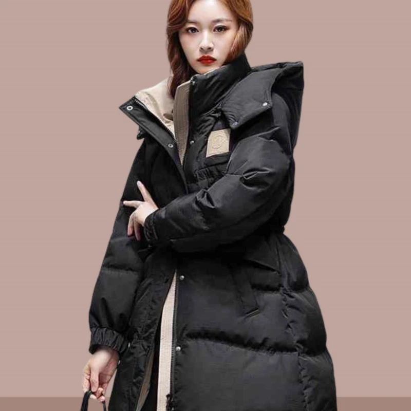سترة نسائية شتوية جديدة موديل 2025 بقلنسوة على الطراز الكوري معطف طويل سميك ودافئ