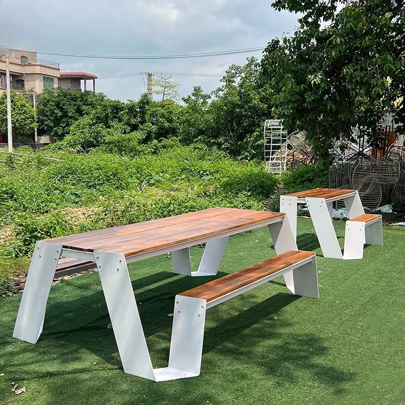 

Outdoor Nordic leisure one-piece table and chair hotel B & B terrace garden courtyard designer aluminum alloy furniture