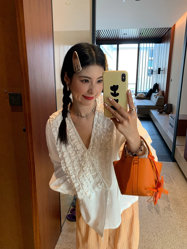 

White Wooden Ruffle irt Women's Spring 2025 New V-ne Long Sve Design Sensation Small ence French Sle Loose Fit