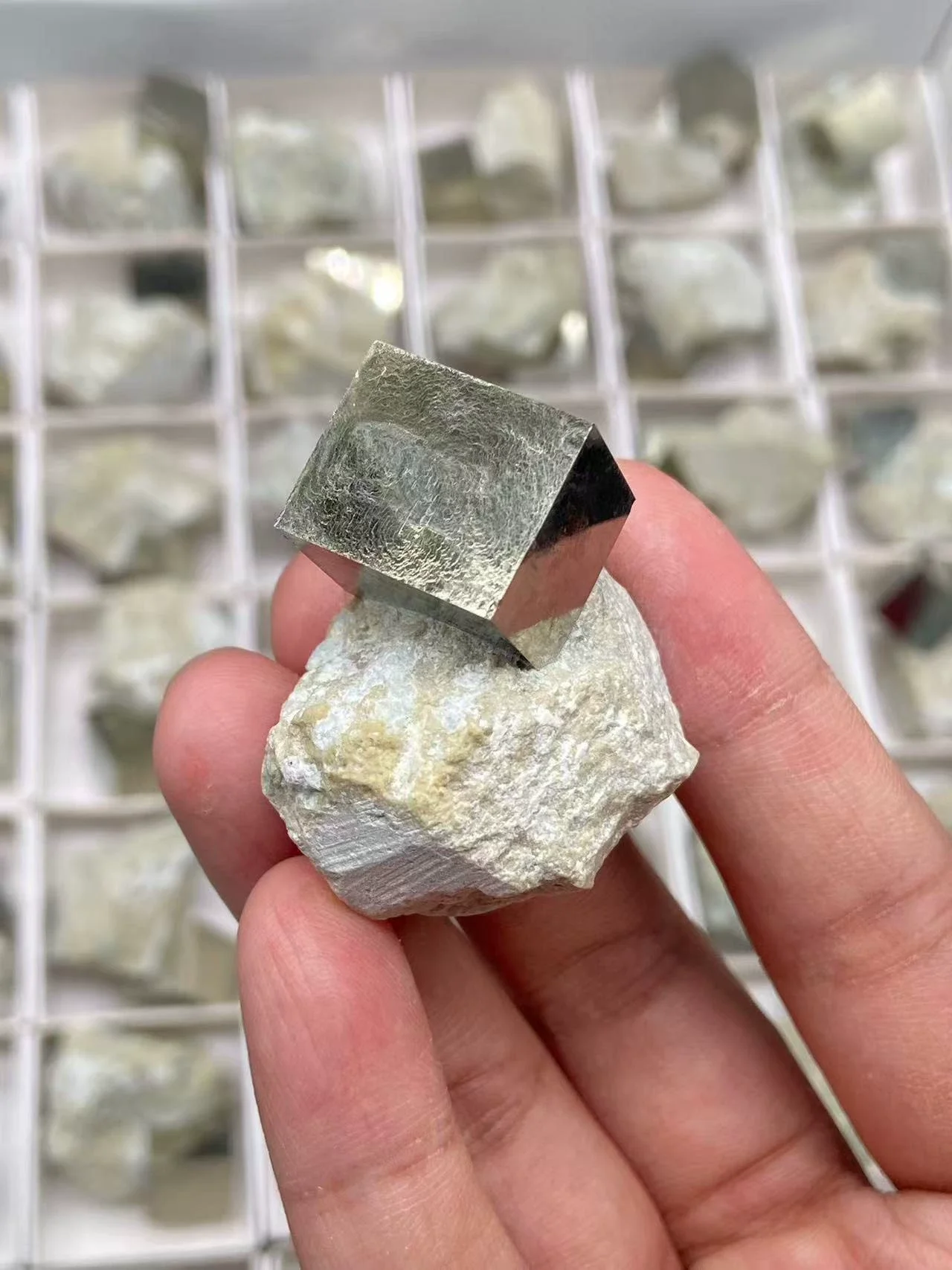 Natural crystal pyrite cubic mineral specimen display piece