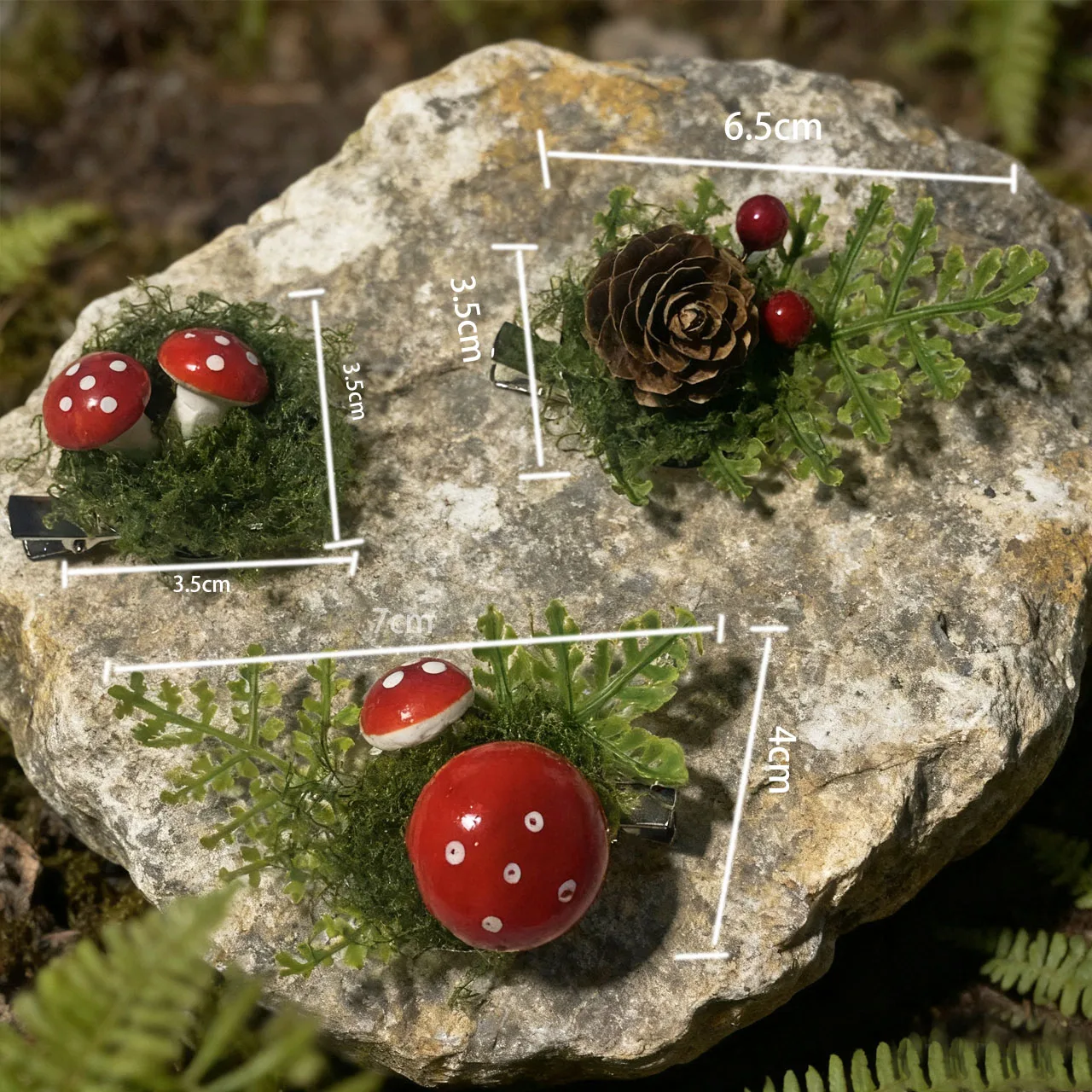 Fermaglio per capelli e spilla Woodland Fairy Pinecone 2 in 1, fermaglio in stile foresta rustica con bacche rosse e foglie verdi