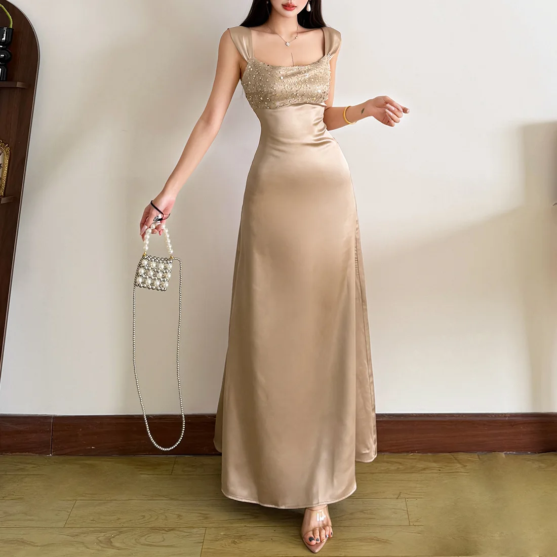 Luxury Elegant Sequins Khaki Sleeveless Evening Dress Women Square Neck Backless Bandage Prom Gown Formal Party Vestidos Robe