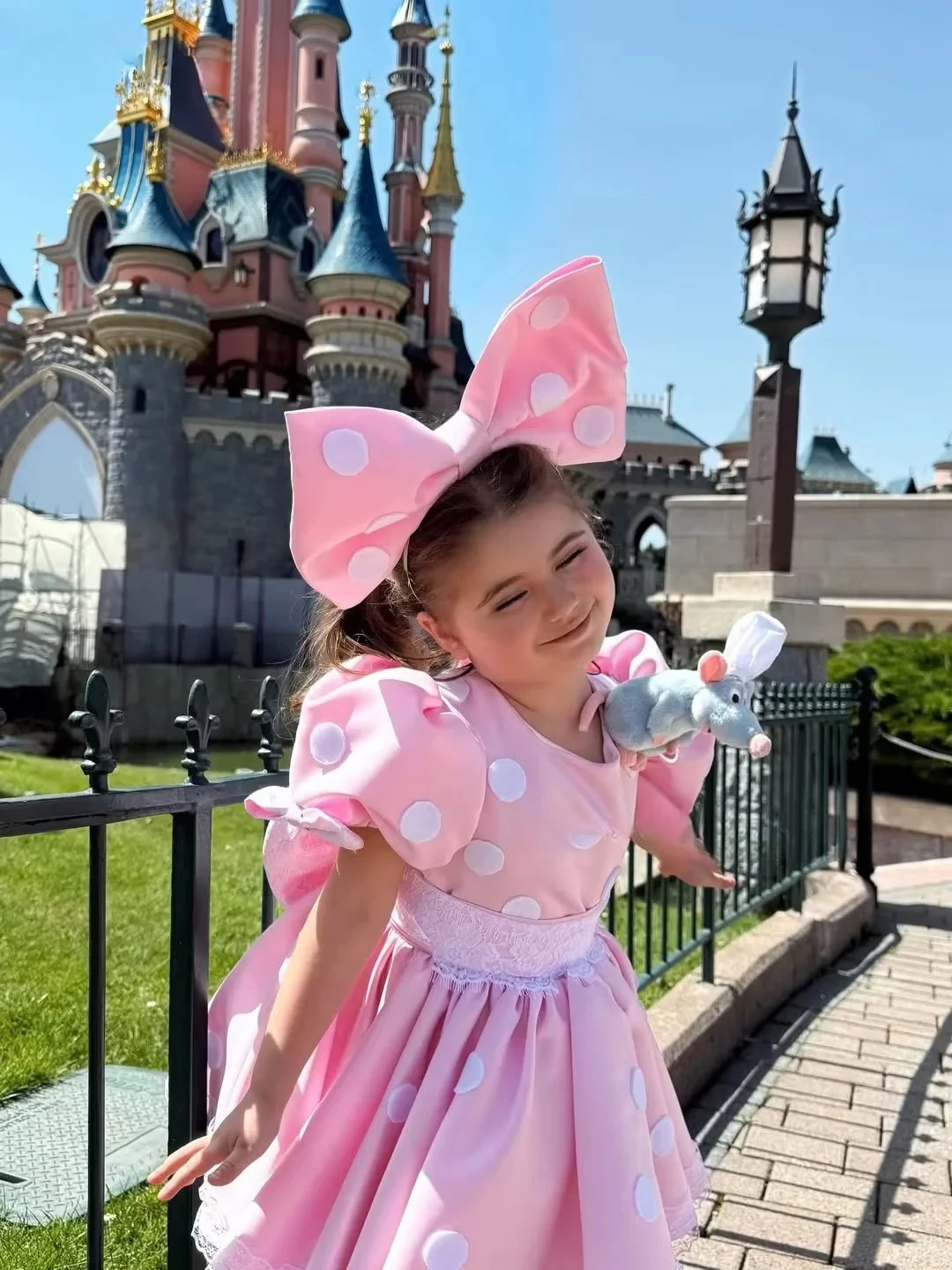 Lovely Flower Girl Dress Pink Polka Dot Princess Girl Birthday O-Neck Short Sleeves A Line Ball Gowns Bow Kid Gowns Customized
