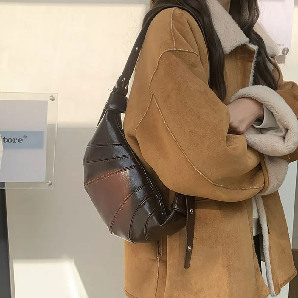 

Portable Brown Croissant Shoulder Bag Small Pack Solid Color PU Dumplings Bag Black Korean Style Crossbody Bag Students