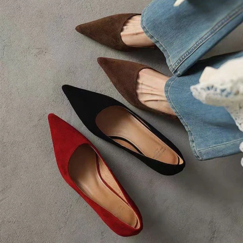 

Французские красивые весенне-осенние туфли на плоской подошве, женские туфли без шнуровки с острым носком, темпераментные красные туфли на высоком каблуке
